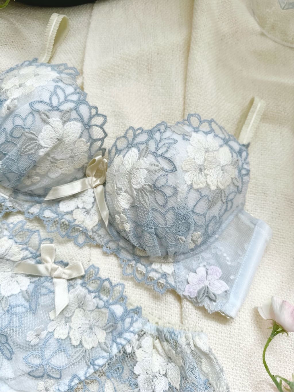 misakiさんの「Risa Magli｜フロール ブラジャー（E-F）＜スウィートリッチ＞」を使ったコーディネート