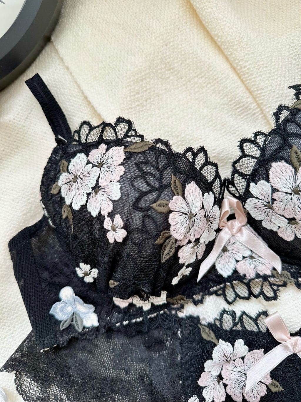 misakiさんの「Risa Magli｜フロール ブラジャー（E-F）＜スウィートリッチ＞」を使ったコーディネート