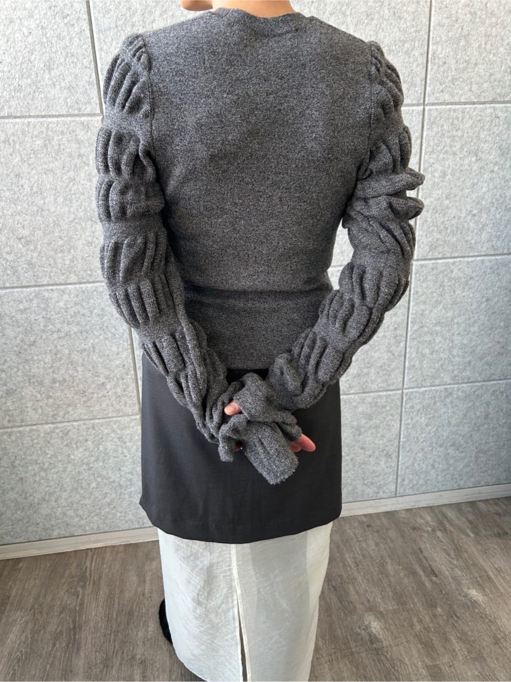 yukoさんの「CODE A｜gathered sleeves knit」を使ったコーディネート