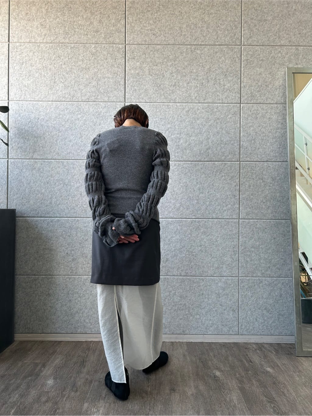 yukoさんの「CODE A｜gathered sleeves knit」を使ったコーディネート