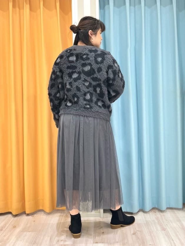 TUMU-TUMUさんの「SHOO･LA･RUE｜◆【セレモニーからデイリーまで】女性らしさあふれる チュールスカート」を使ったコーディネート