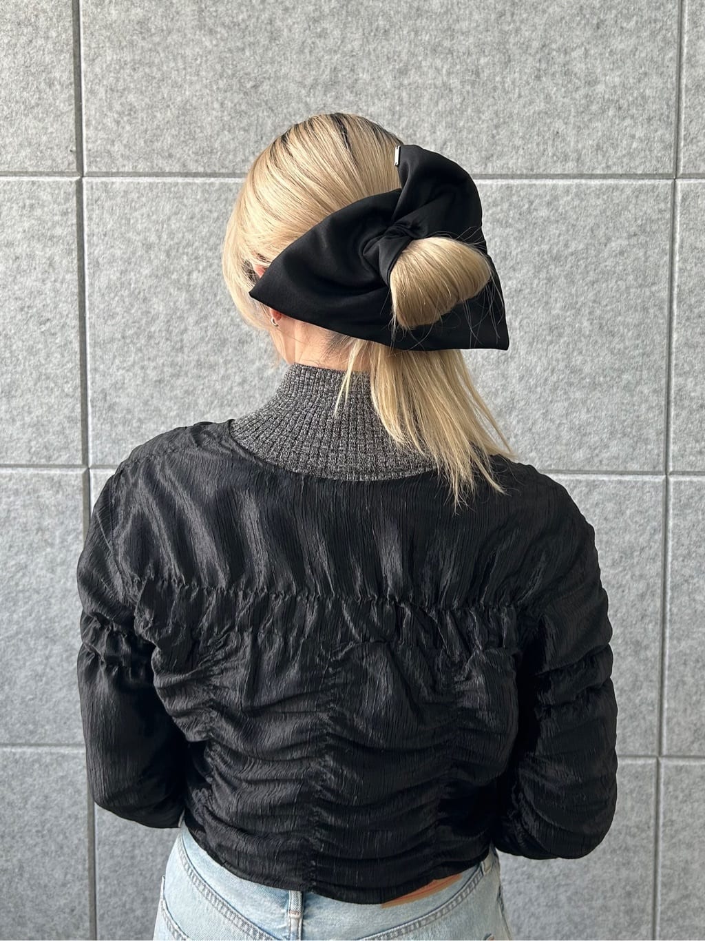 honoka Aさんの「CODE A｜gathered shiny blouse」を使ったコーディネート
