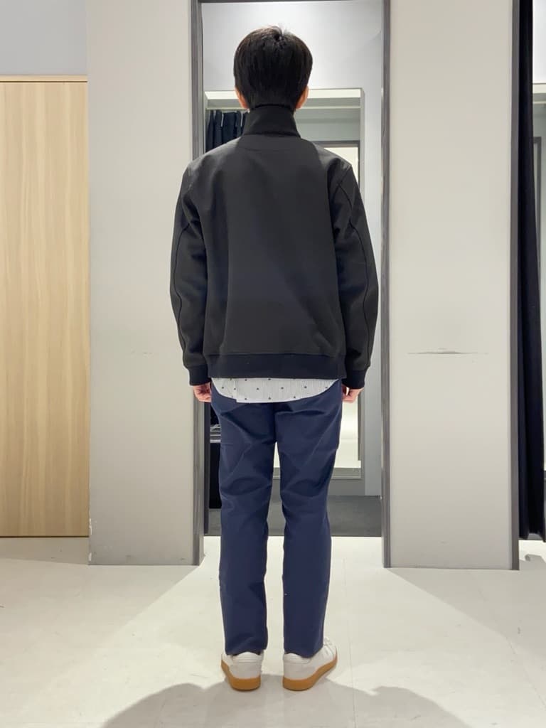 わいずみさんの「TAKEO KIKUCHI｜ハットモチーフ ジャカード ストライプ シャツ」を使ったコーディネート