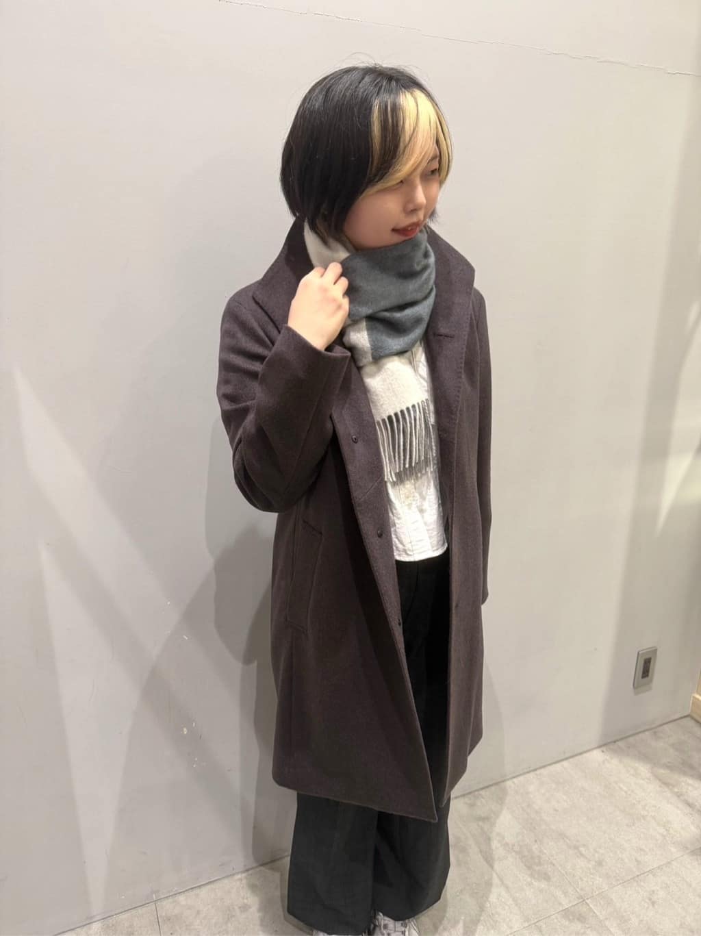 ユウナさんの「TAKEO KIKUCHI｜【ウールカシミヤブレンド】ビーバー調 スタンドカラー コート」を使ったコーディネート