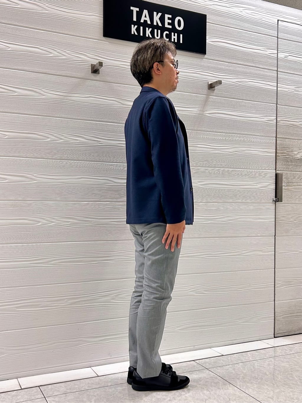 すーさんの「TAKEO KIKUCHI｜【全7サイズ&times;8色展開！】トップマルチヘリンボン パンツ」を使ったコーディネート