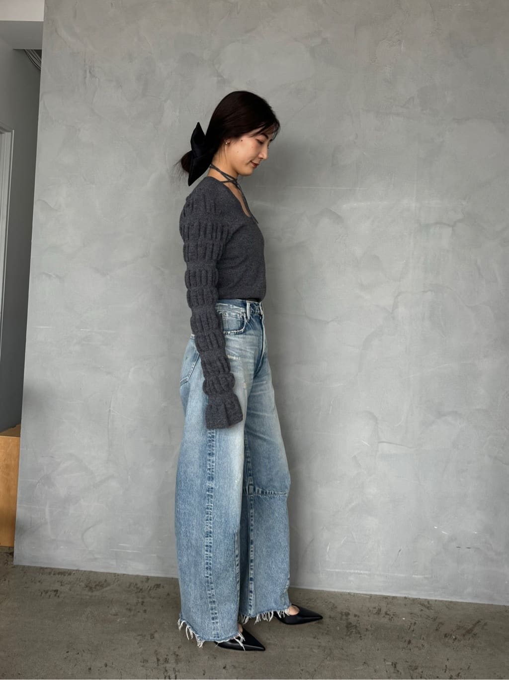 uchi__yamaさんの「CODE A｜gathered sleeves knit」を使ったコーディネート