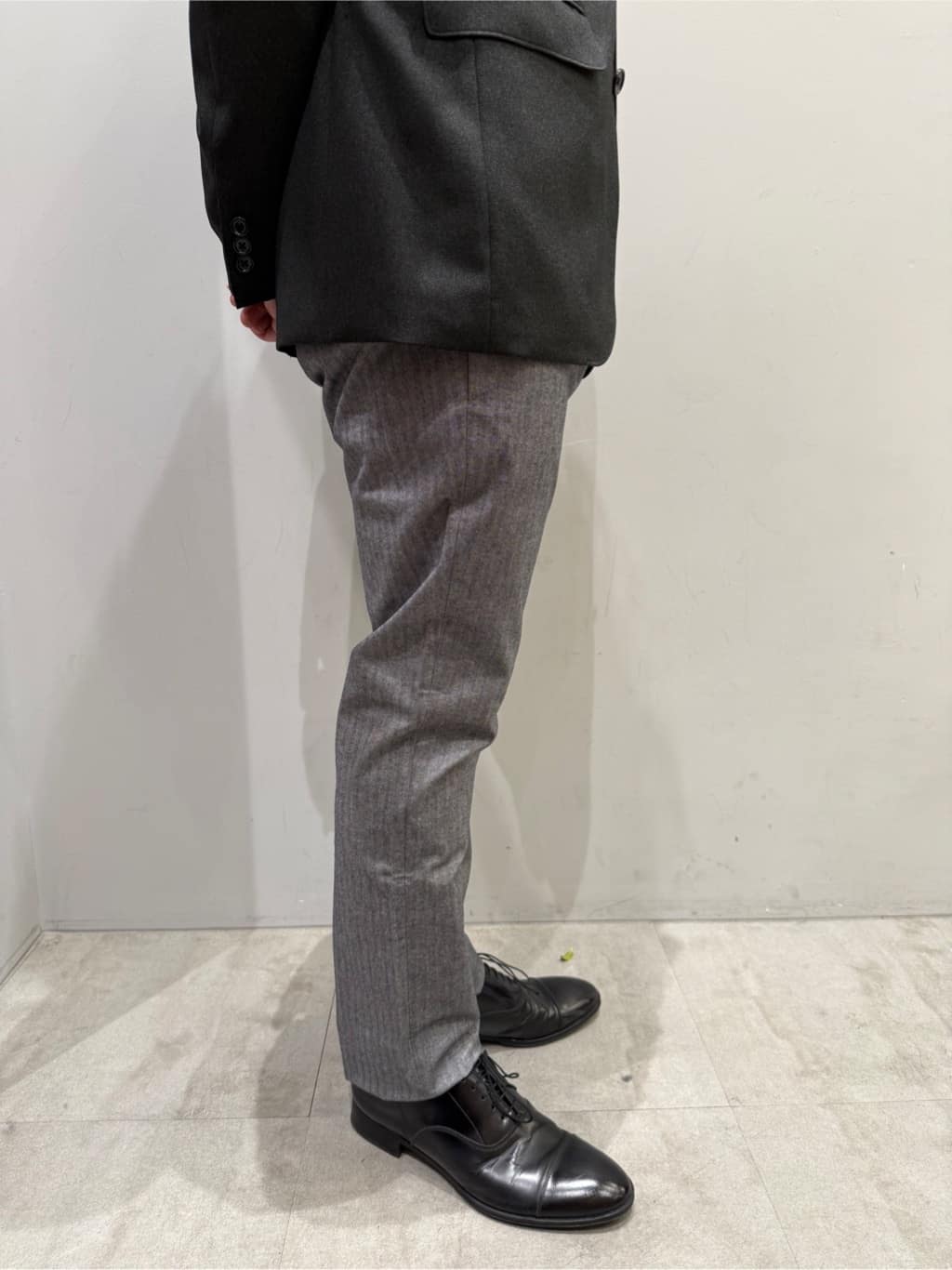 SHOTAさんの「TAKEO KIKUCHI｜【Made in JAPAN】播州織 ヘリンボン ストレート パンツ」を使ったコーディネート