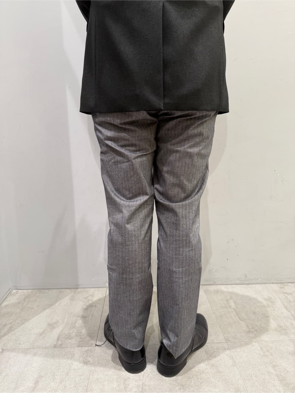 SHOTAさんの「TAKEO KIKUCHI｜【Made in JAPAN】播州織 ヘリンボン ストレート パンツ」を使ったコーディネート