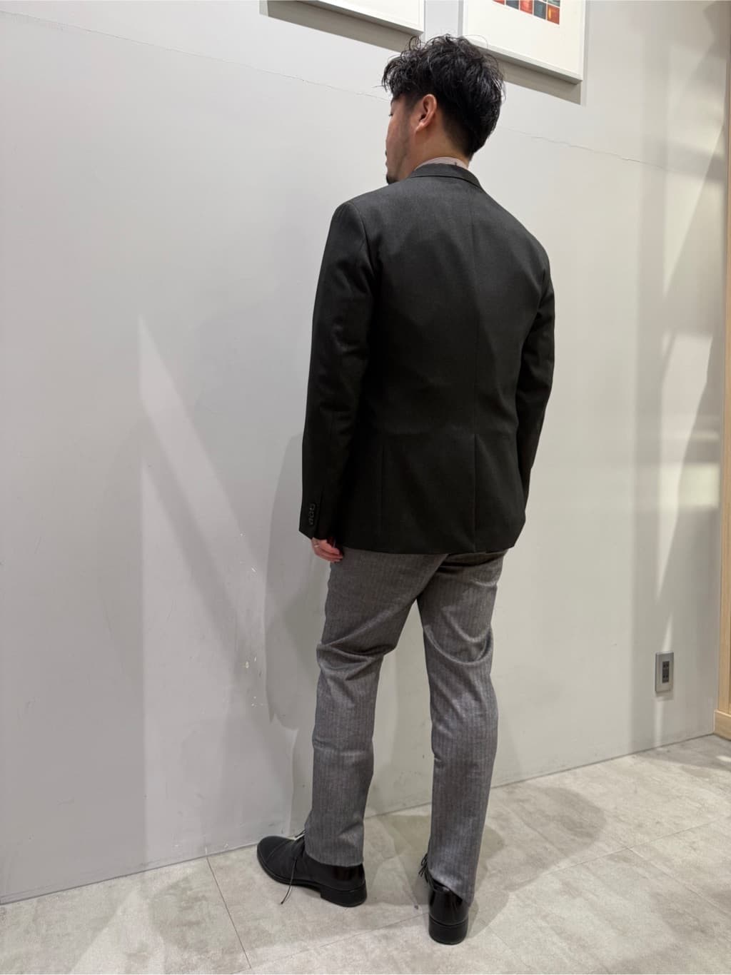 SHOTAさんの「TAKEO KIKUCHI｜【Made in JAPAN】播州織 ヘリンボン ストレート パンツ」を使ったコーディネート