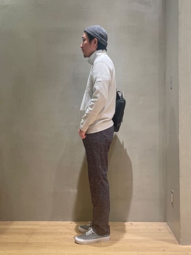 IMAIさんの「TAKEO KIKUCHI｜【ONOFF対応】TRダブルニット ストレッチパンツ」を使ったコーディネート