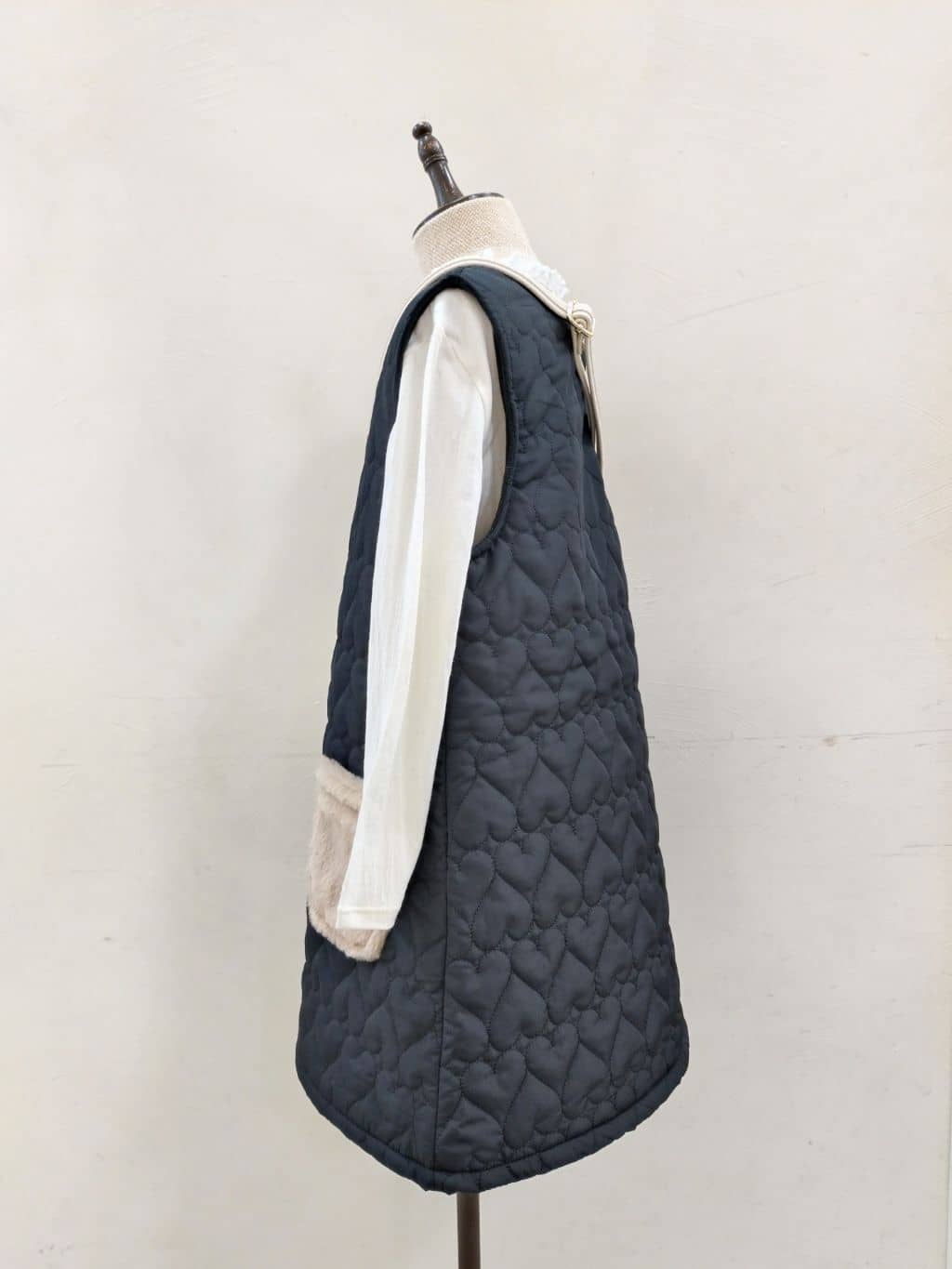 yuzuyamamaさんの「SHOO･LA･RUE｜◆【100-140cm/プチセレ】フリルレースでお上品に インナートップス」を使ったコーディネート