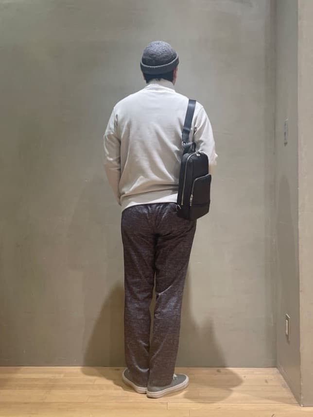 IMAIさんの「TAKEO KIKUCHI｜【ONOFF対応】TRダブルニット ストレッチパンツ」を使ったコーディネート