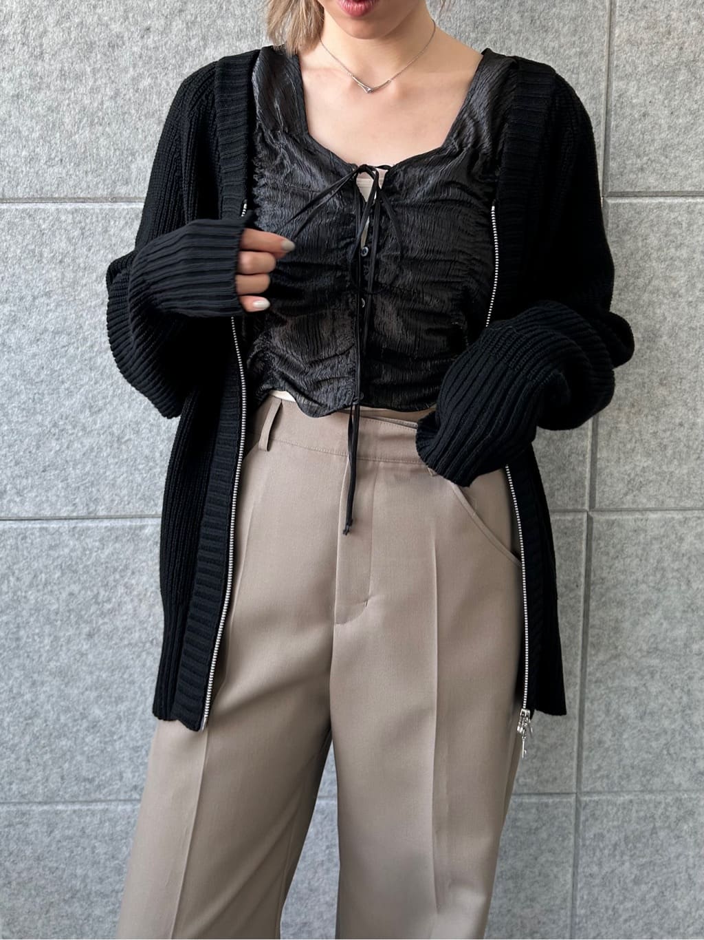 honoka Aさんの「CODE A｜gathered shiny blouse」を使ったコーディネート