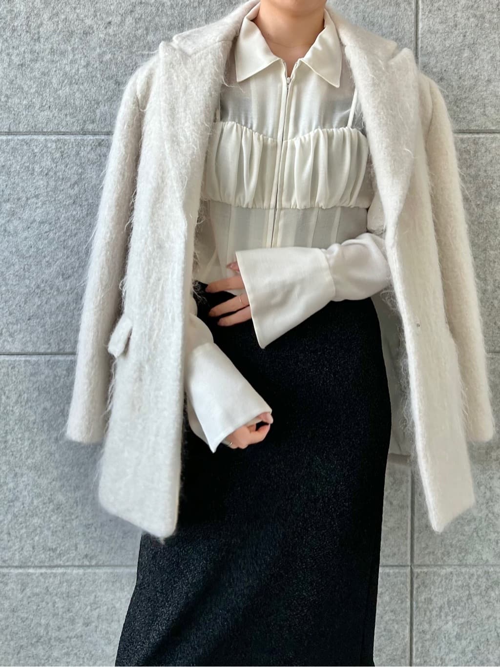 harunaさんの「CODE A｜shaggy jacket coat」を使ったコーディネート