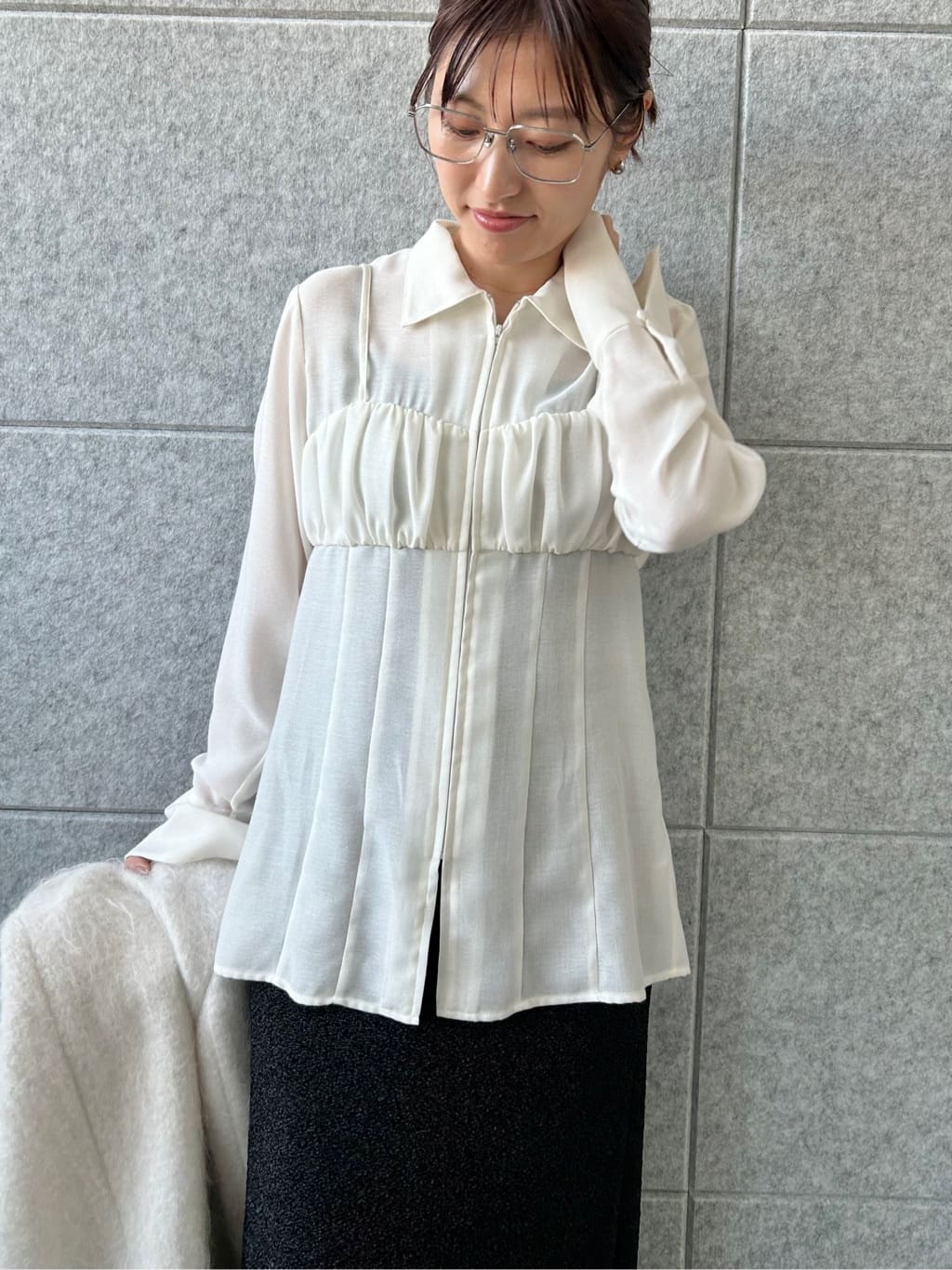harunaさんの「CODE A｜lame skirt」を使ったコーディネート