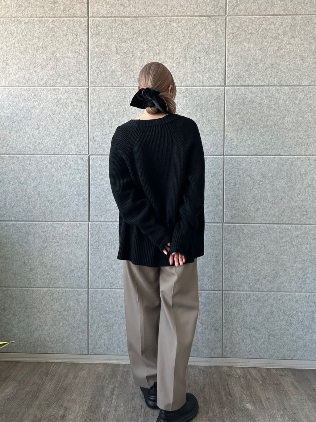honoka Aさんの「CODE A｜gathered shiny blouse」を使ったコーディネート