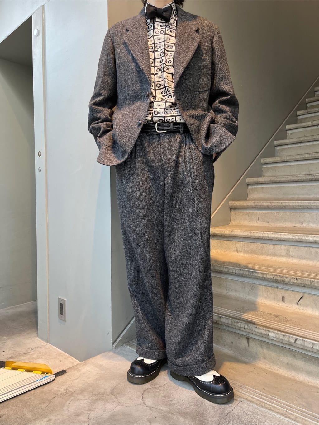 Shintaroさんの「TAKEO KIKUCHI｜フレスコ織り蝶タイ」を使ったコーディネート