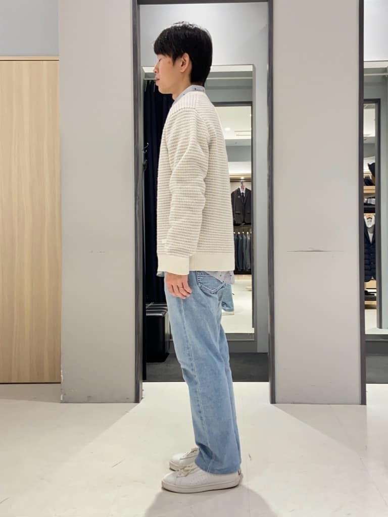 わいずみさんの「TAKEO KIKUCHI｜ハットモチーフ ジャカード ストライプ シャツ」を使ったコーディネート