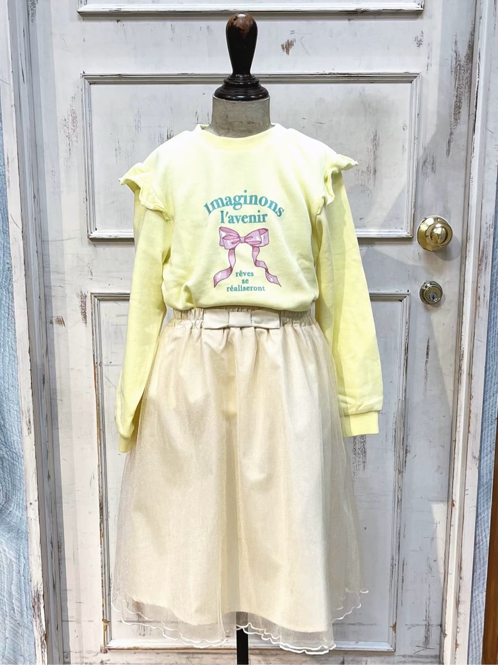 もすさんの「SHOO･LA･RUE｜【100-120xm】肩フリルアソートプリントスウェット」を使ったコーディネート