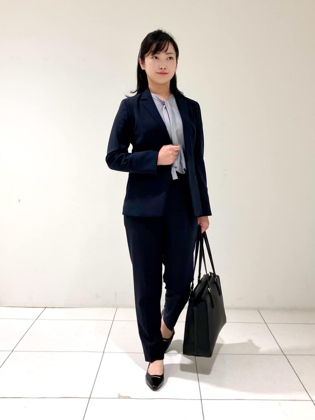 momokoさんの「INDIVI｜【洗える／UVケア／スーツ】ストレッチテーラードカラージャケット」を使ったコーディネート