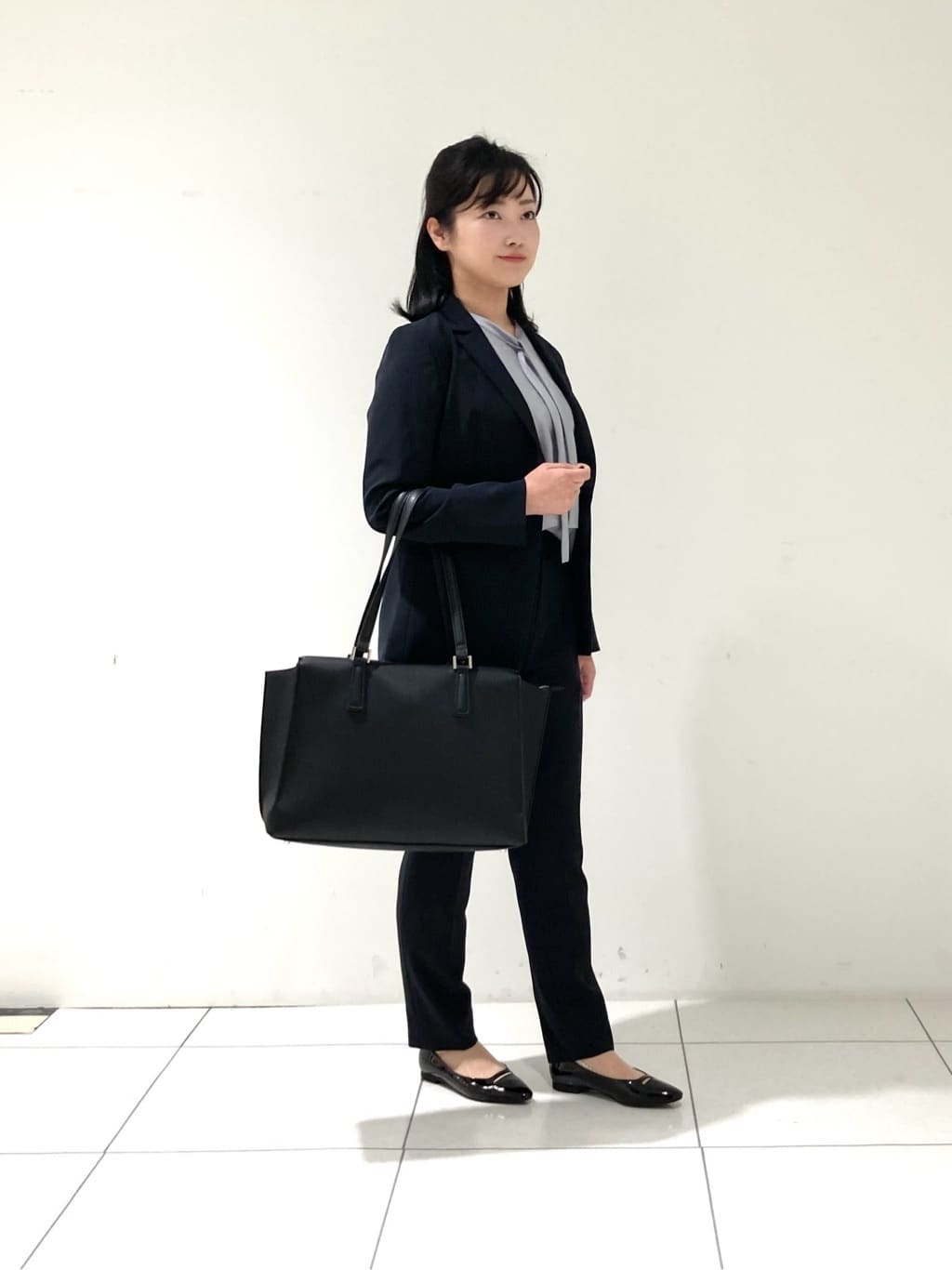 momokoさんの「INDIVI｜【洗える／UVケア／スーツ】ストレッチテーラードカラージャケット」を使ったコーディネート