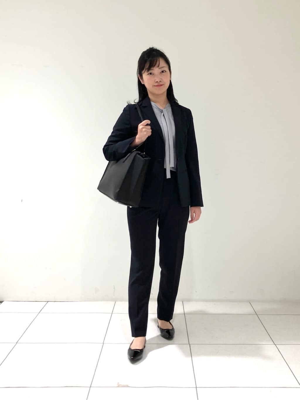 momokoさんの「INDIVI｜【洗える／UVケア／スーツ】ストレッチテーラードカラージャケット」を使ったコーディネート