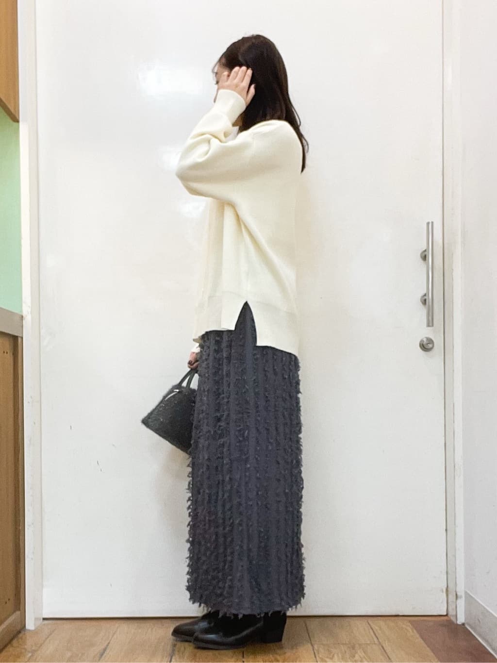 sakiさんの「SHOO･LA･RUE｜◆【洗える/ちくちくしにくい/静電気軽減】スウェットライク ハイネックニット」を使ったコーディネート