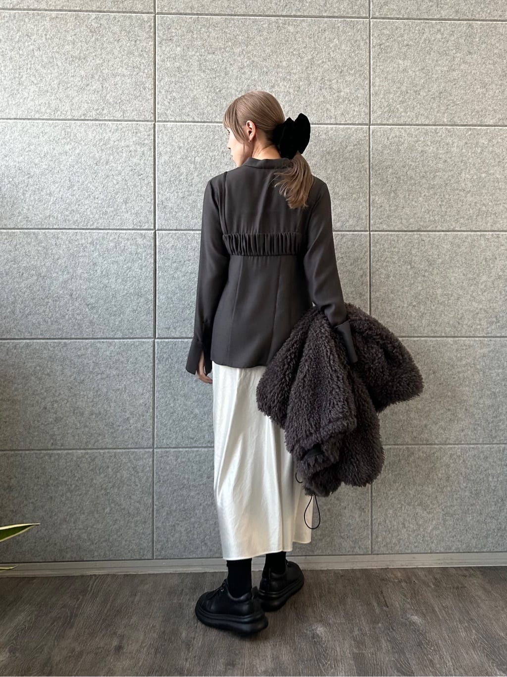 honoka Aさんの「CODE A｜satin cami dress」を使ったコーディネート