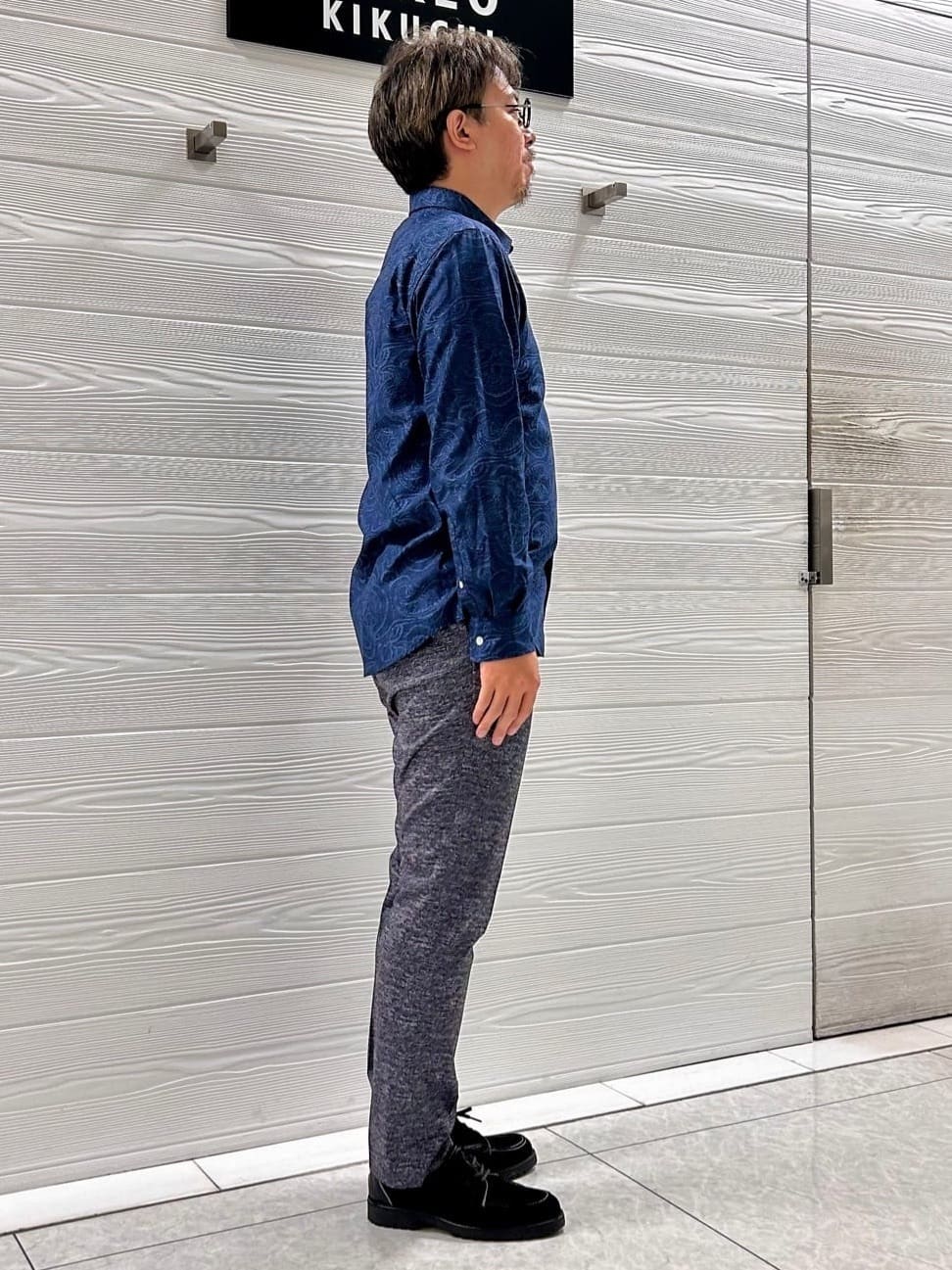 すーさんの「TAKEO KIKUCHI｜【ONOFF対応】TRダブルニット ストレッチパンツ」を使ったコーディネート