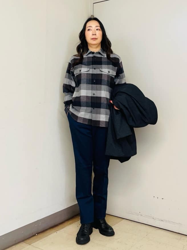 iwさんの「TAKEO KIKUCHI｜【オフィスカジュアル対応】ドレス チノパンツ」を使ったコーディネート