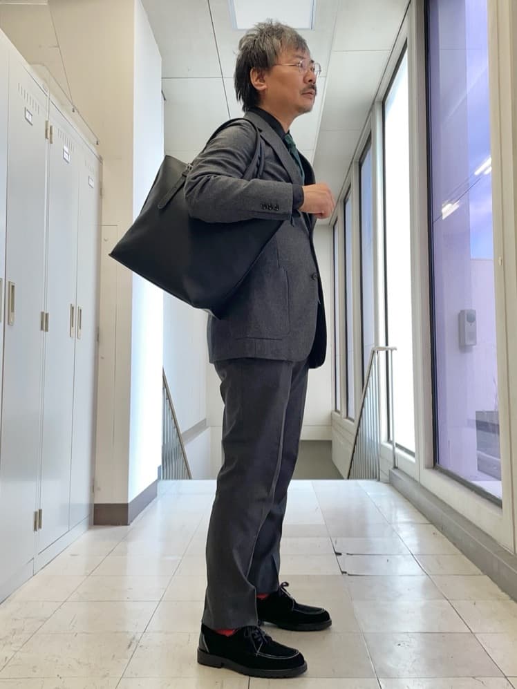MAKOTO AIさんの「TAKEO KIKUCHI｜【Made in JAPAN】TANGOストライプ ネクタイ」を使ったコーディネート