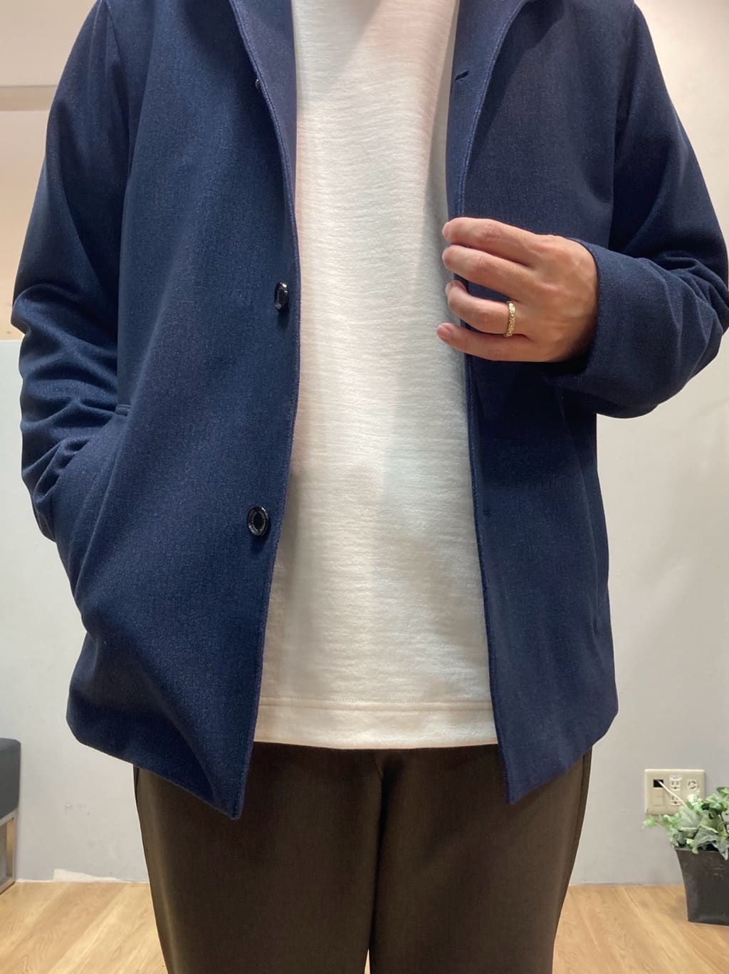 シュンさんの「TAKEO KIKUCHI｜【DOWN FABRIC】ダウンファブリック スタンドカラーブルゾン」を使ったコーディネート