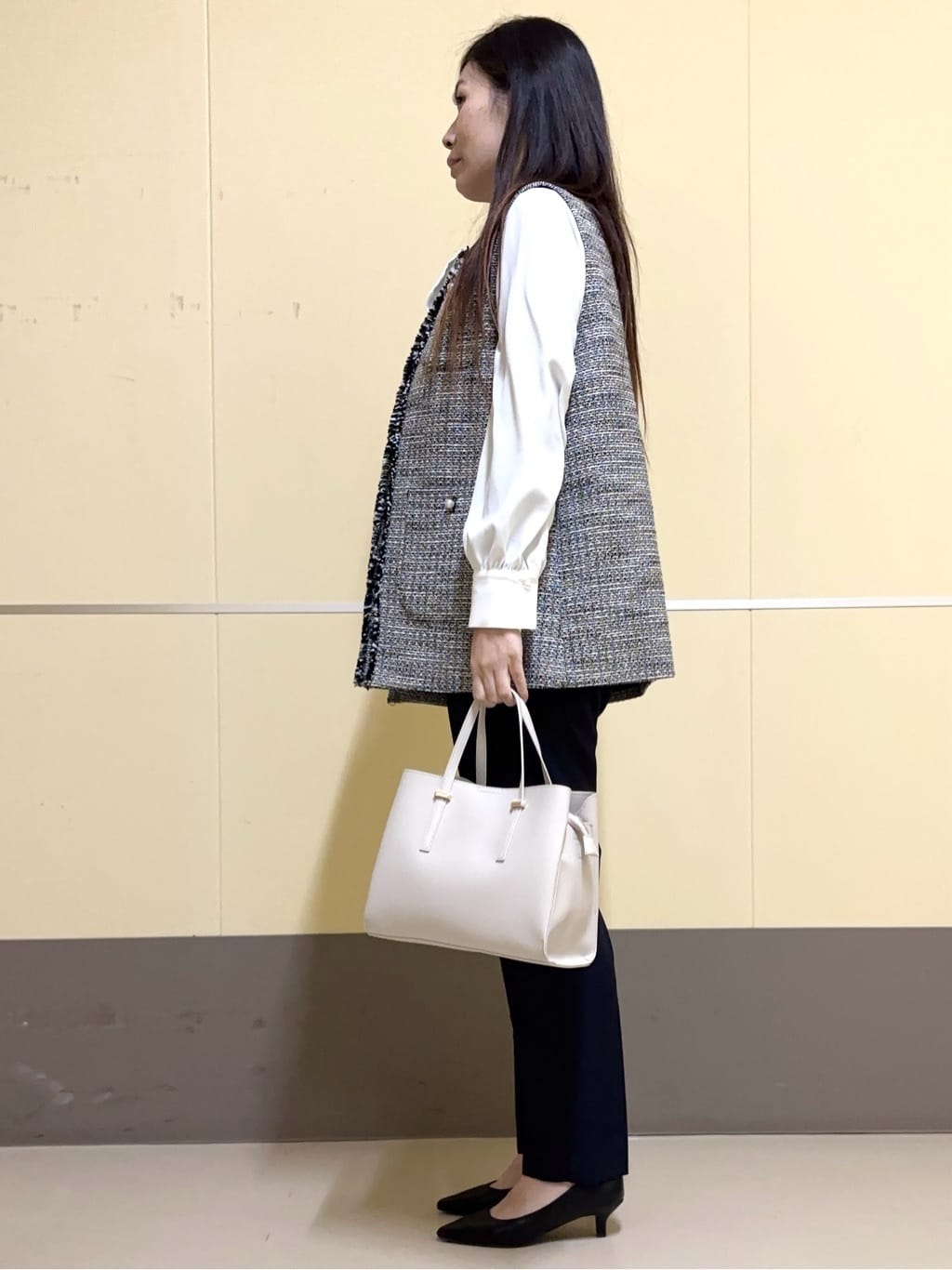 あきさんの「OPAQUE.CLIP｜◆《通勤対応》コットンツイードジレ」を使ったコーディネート