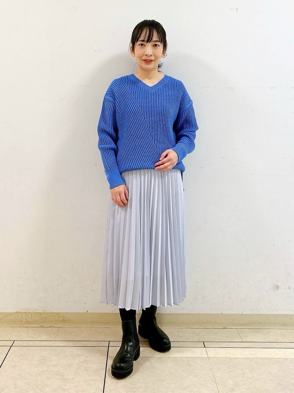 hattoriさんの「INDIVI｜◆【洗える／コットン混】アシメデザインニット」を使ったコーディネート