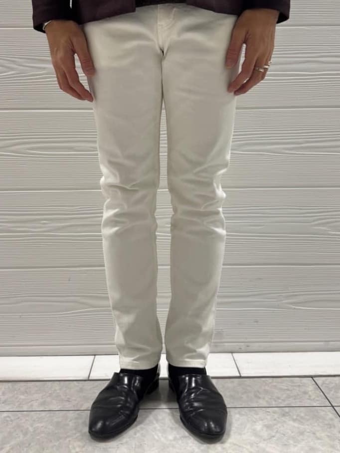 井出恭輔さんの「TAKEO KIKUCHI｜【DOWN FABRIC】ダウンファブリック スタンドカラーブルゾン」を使ったコーディネート