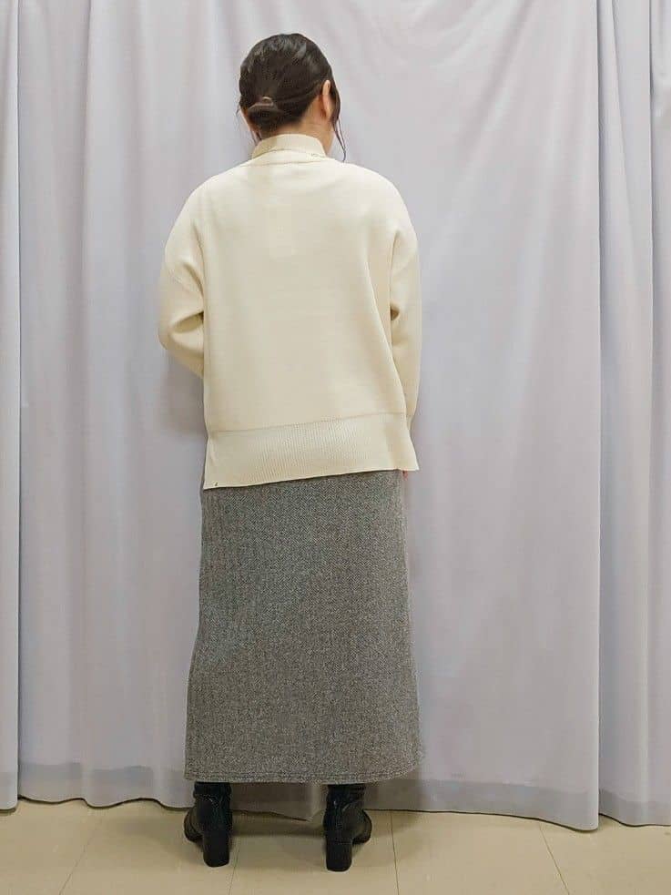 かなさんの「SHOO･LA･RUE｜◆【洗える/ちくちくしにくい/静電気軽減】スウェットライク ハイネックニット」を使ったコーディネート