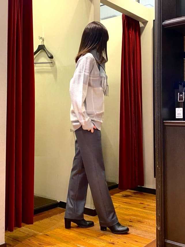 かわぴーさんの「TAKEO KIKUCHI｜【DOWN FABRIC】ダウンファブリック ドレスパンツ / セットアップ対応」を使ったコーディネート