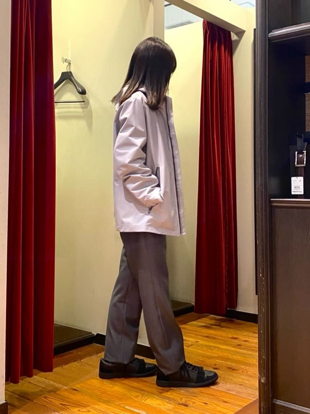かわぴーさんの「TAKEO KIKUCHI｜【DOWN FABRIC】ダウンファブリック ドレスパンツ / セットアップ対応」を使ったコーディネート