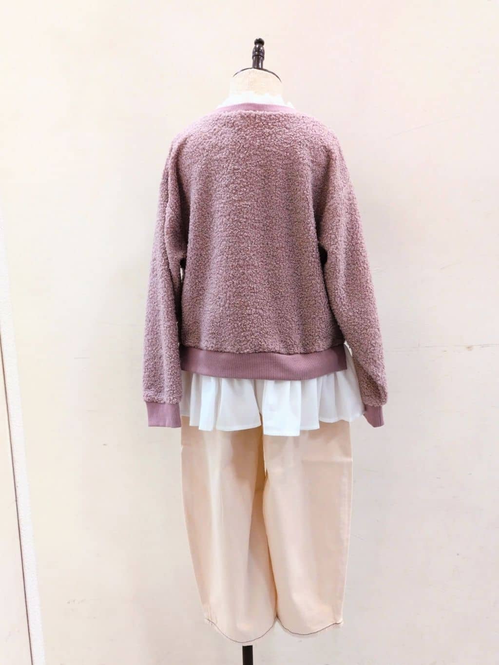yuzuyamamaさんの「SHOO･LA･RUE｜◆【100-150cm/洗える/男女兼用】穿くだけで旬な着こなしに アソートカーブパンツ」を使ったコーディネート