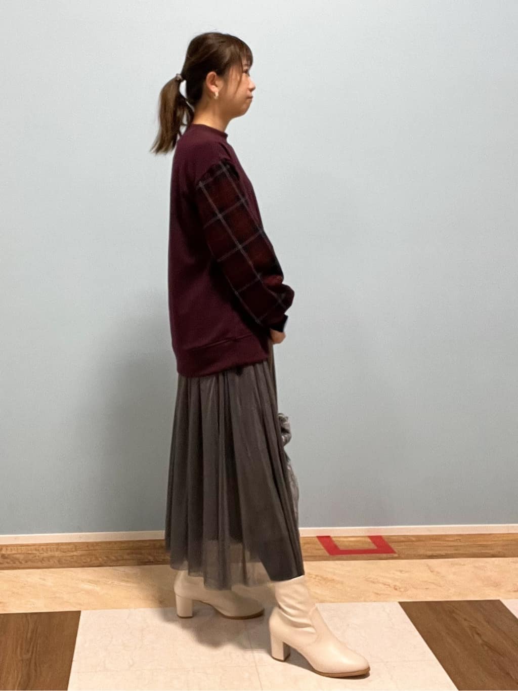 Naaatsuさんの「SHOO･LA･RUE｜◆【セレモニーからデイリーまで】女性らしさあふれる チュールスカート」を使ったコーディネート