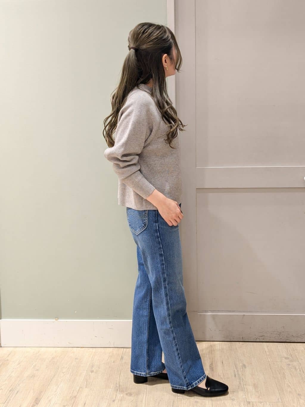 kuwawaさんの「grove｜【Lee&times;grove別注】STRAIGHT DENIM PANTS」を使ったコーディネート