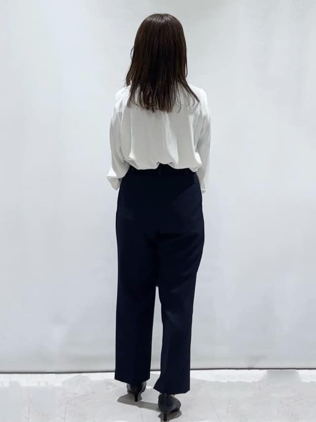 まみさんの「OPAQUE.CLIP｜《通勤／セットアップ対応》Vネックジャケット／ダブルクロス【洗濯機洗い可】」を使ったコーディネート