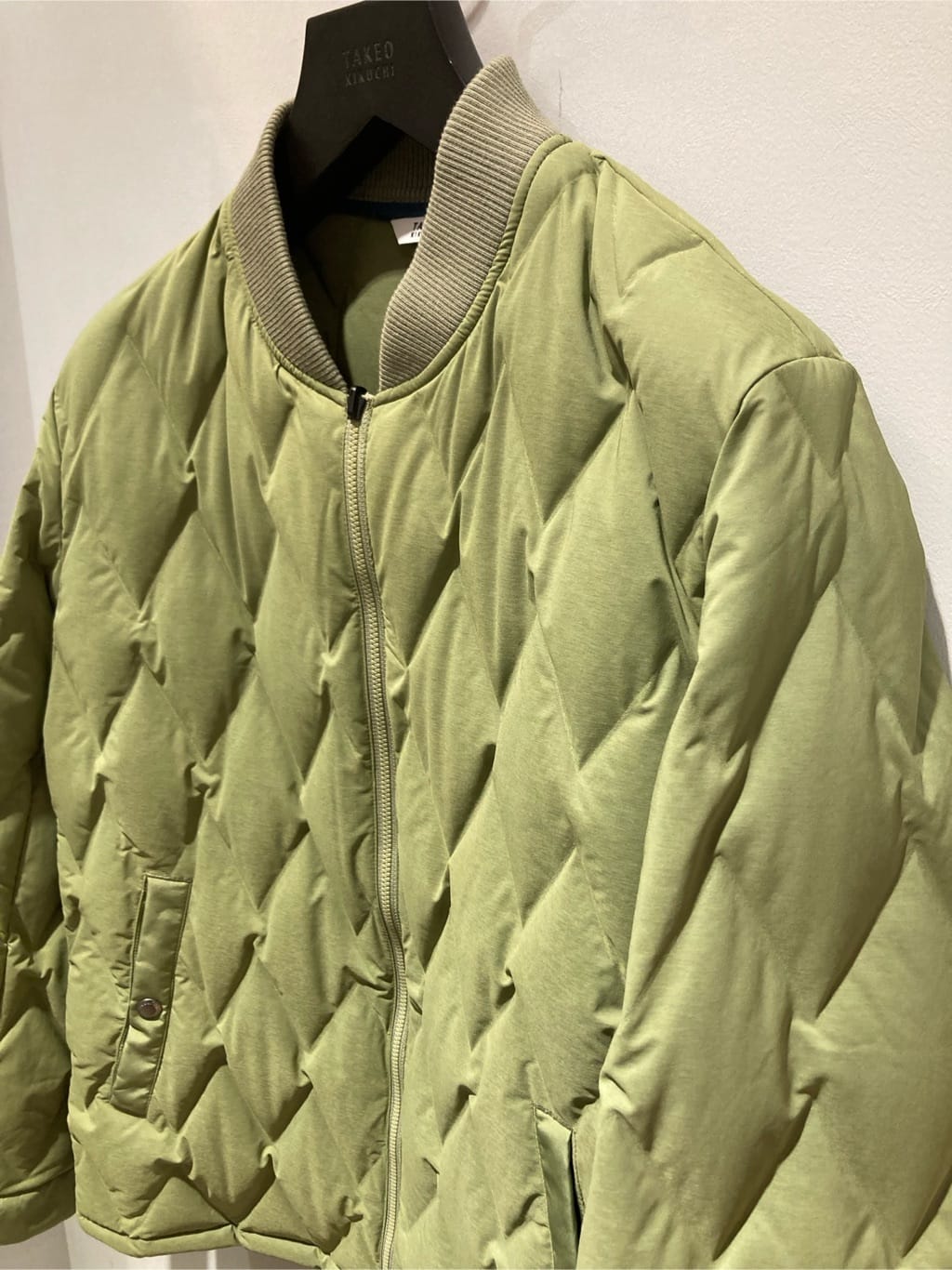 シュンさんの「TAKEO KIKUCHI｜【Made in JAPAN】播州織 ストレッチ パンツ」を使ったコーディネート