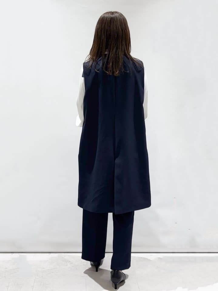まみさんの「OPAQUE.CLIP｜◆《通勤/セットアップ対応》ロングジレ/ダブルクロス【洗濯機洗い可】」を使ったコーディネート