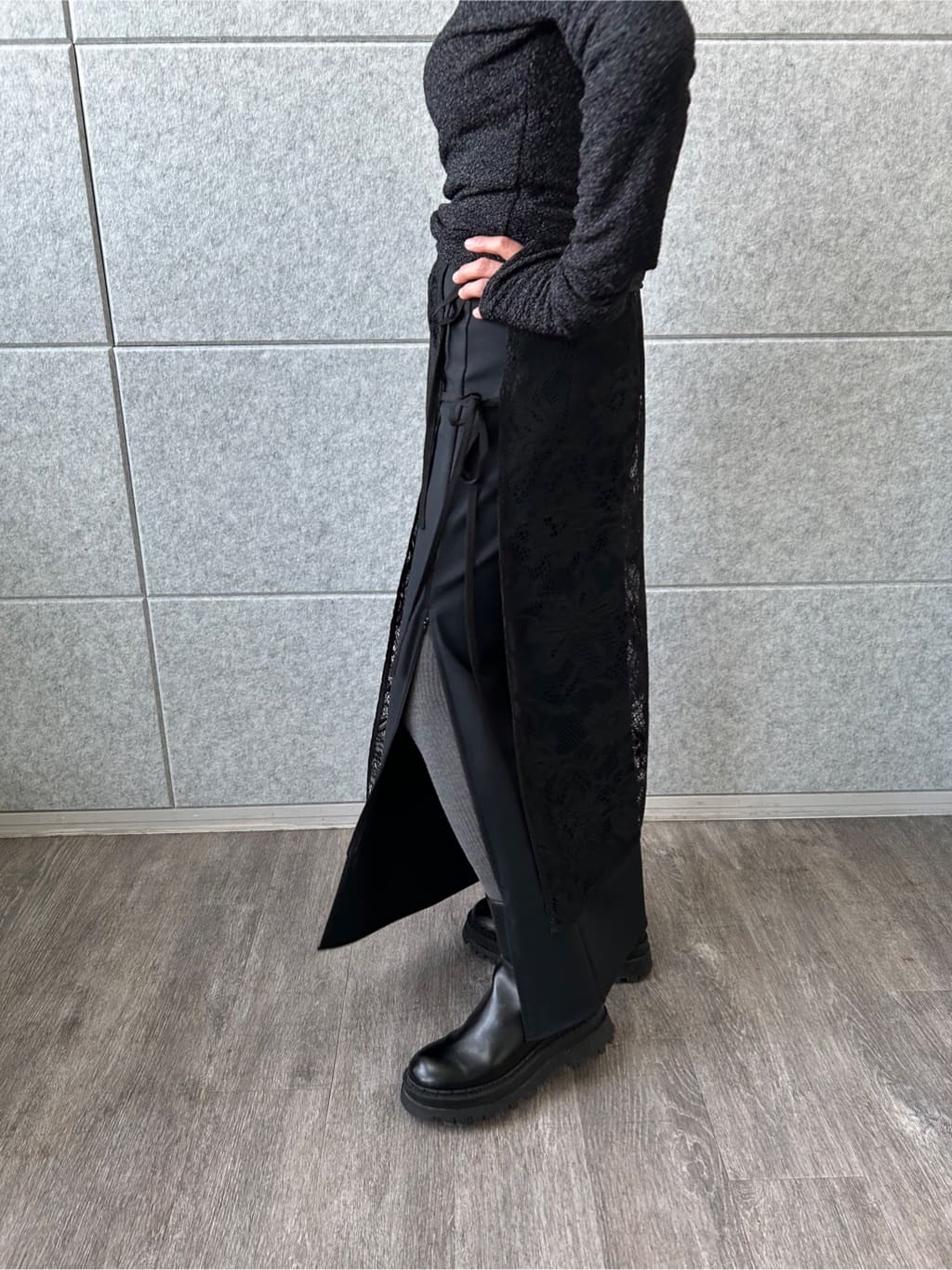 yukoさんの「CODE A｜slit jersey skirt」を使ったコーディネート
