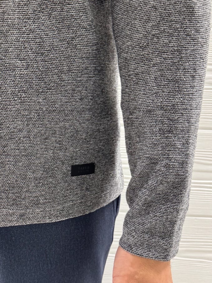 井出恭輔さんの「TAKEO KIKUCHI｜【DOWN FABRIC】ダウンファブリック スタンドカラーブルゾン」を使ったコーディネート