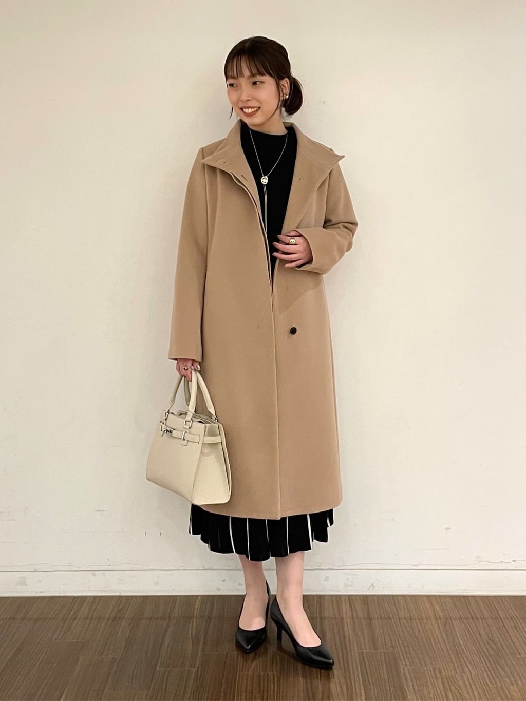 ねねさんの「INDIVI｜◆【合皮／フォーマル】ショルダー付きスクエアバッグ」を使ったコーディネート