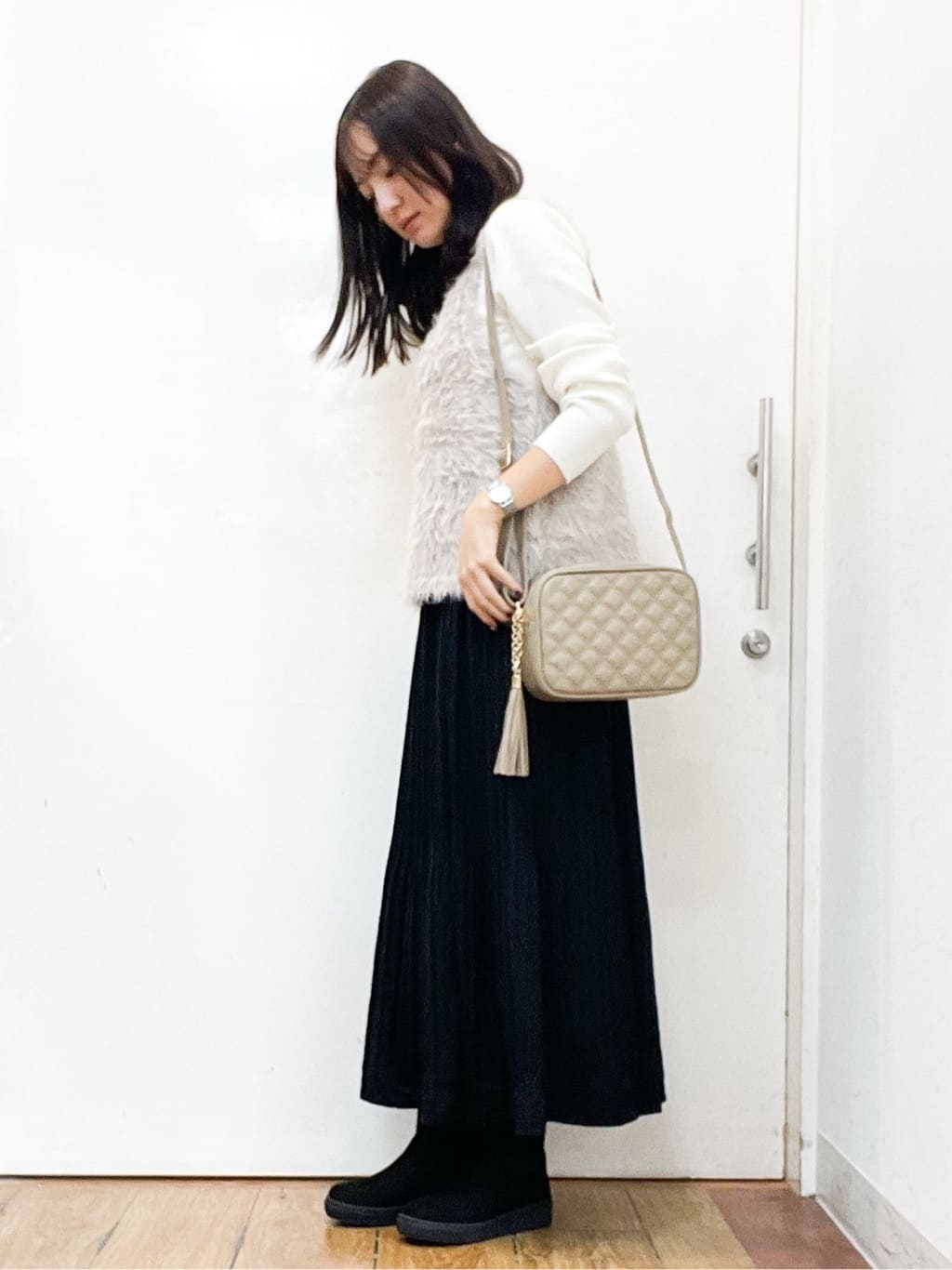 sakiさんの「SHOO･LA･RUE｜◆【セレモニーにも】ひらりと揺れる上品シルエット サテンプリーツスカート」を使ったコーディネート