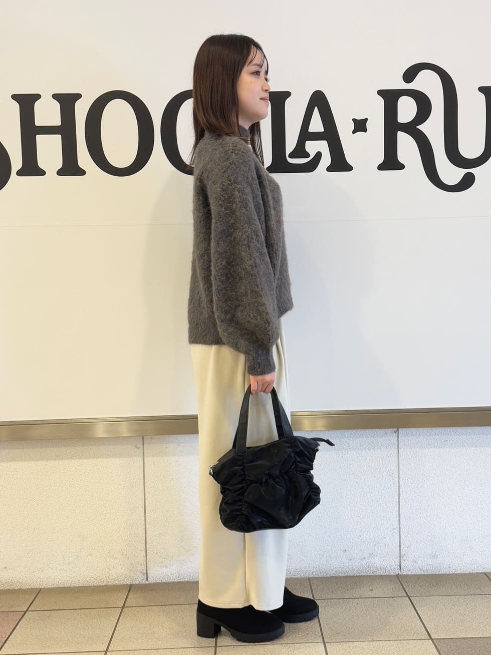 ＮＡＹＵ☺︎さんの「SHOO･LA･RUE｜◆【S-LL/体型カバー】ふわふわMIXハイネックニット」を使ったコーディネート