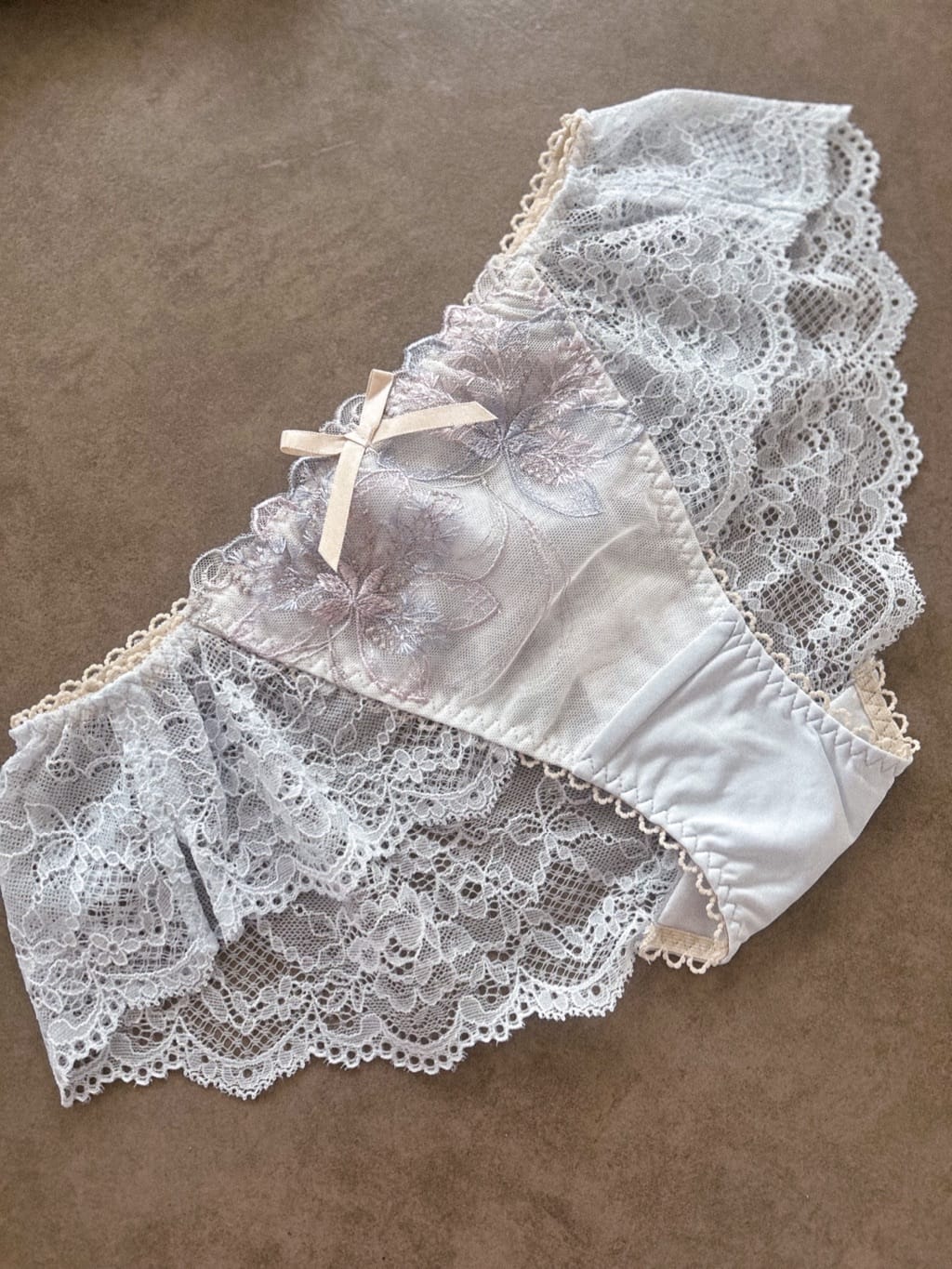 Umeさんの「Risa Magli｜◆ジェシカ ブラジャー（B-D）＜スウィートリッチ＞」を使ったコーディネート